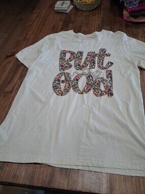 But God T-shirt size XL